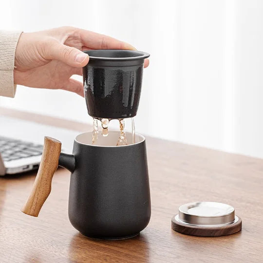 yuntasty Ceramic Tea Cup Infuser with Wood Handle 400ml