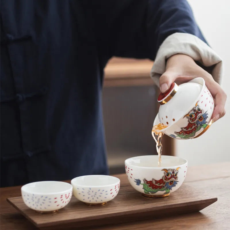 yuntasty Lucky Cat Ceramic Teapot with 3 Cups with Travel Case