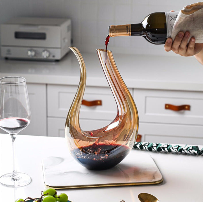 European-Style Home Crystal Glass U-Shaped Red Wine Wine Decanter, Personalized Creative Cocktail Shaker