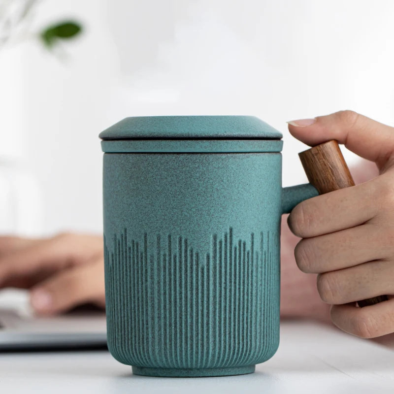 yuntasty Ceramic Tea Mug with Infuser Green Ceramic Tea Cup with Lid 300ml