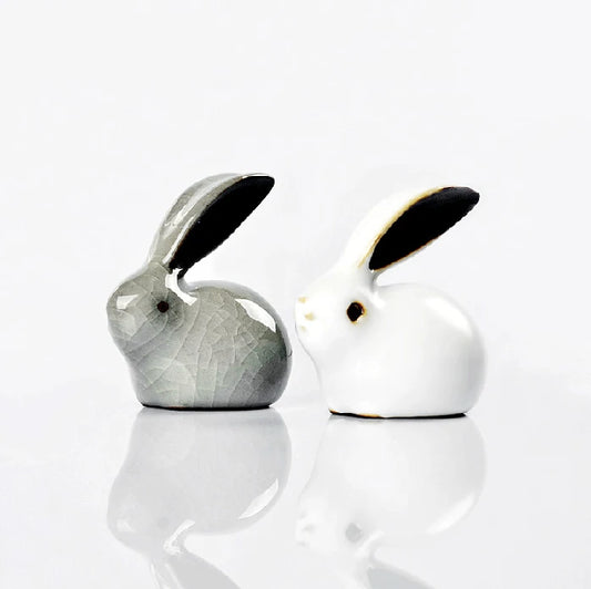 yuntasty Ceramic Tea Pet White and Grey Rabbit Porcelain Tea Play Crafts Kung Fu Tea Set Decoration