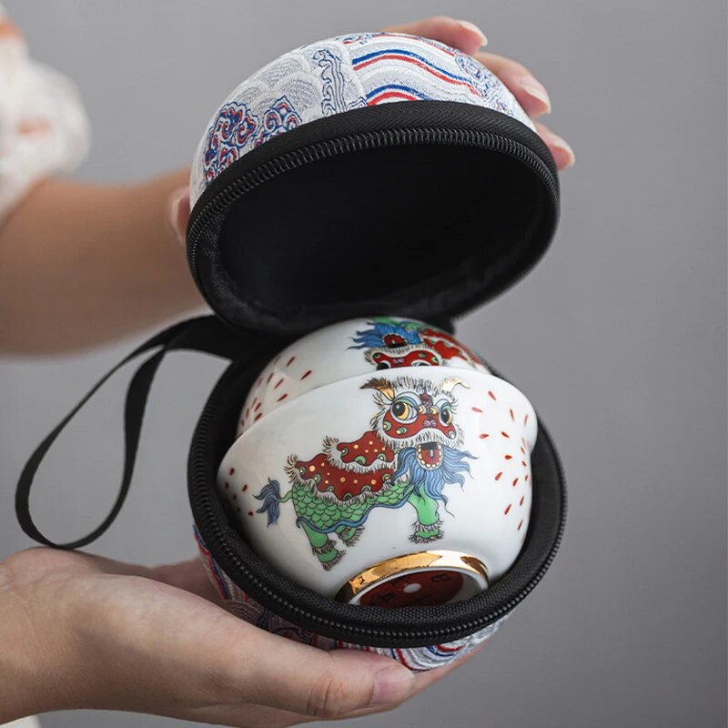 yuntasty Lucky Cat Ceramic Teapot with 3 Cups with Travel Case